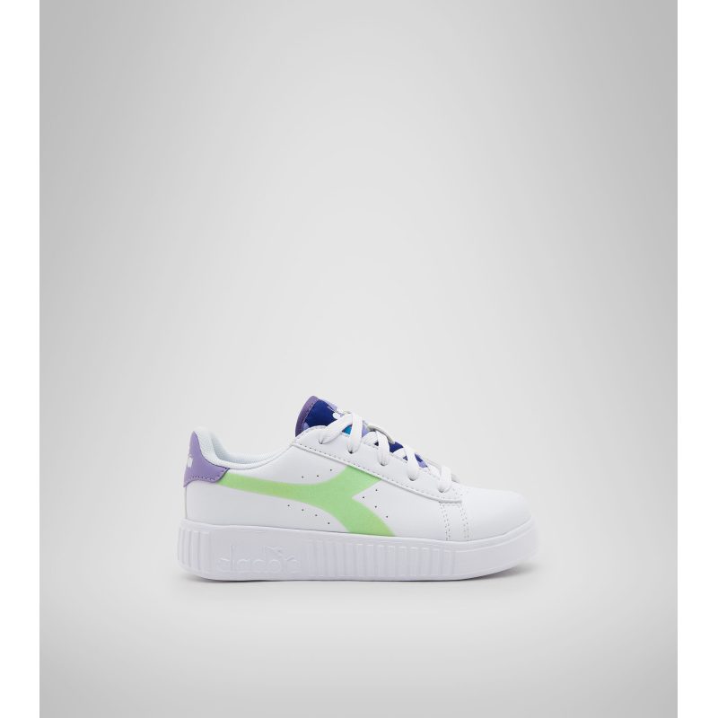 Diadora sneaker white with light green color