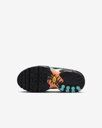 ezgif-231fbc09561740